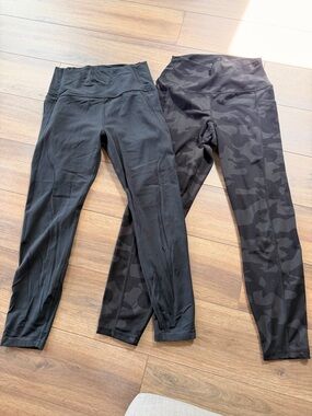 Womens Large 2 pack BUTTERY SOFT Leggings w/ POCKETS –Solid Black and Black Camo